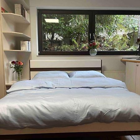 Schoene Ruhige Wohnung Düsseldorf Buitenkant foto